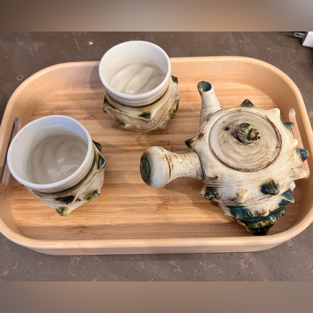 1970’s souvenir conch shell teaset